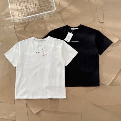 calvin Klein Ck夏季中间经典字母短袖T恤 506 -面料采用280G双纱爽滑棉，双纱的质感加上爽滑手感，面料整体重磅舒适，细节还原原版一比一，亲测