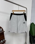 Hellyhansen 海丽汉森 户外工装抽绳短裤 休闲五分裤 采用亲肤科技面料 手感舒适 细腻亲肤 让穿着更合身 亲肤不紧绷 耐脏易打理... 质感抽绳 透气