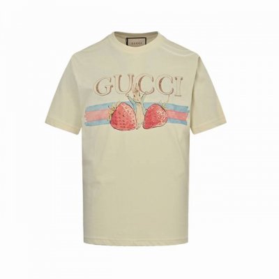 Gucci 古驰 25Ss 趣味卡通系列印花短袖 早春系列高克重短袖 选用客供定制针织100%纯棉面打造,面料手感细腻，厚实有质感的纯棉布 高密度的机织工艺，