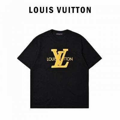 Louis Vuitton 路易威登 2025新款立体字母印花Logo情侣款短袖T恤 原版面料 数码直喷印花工艺 网红明星同款 高版本 高品质 面料采用320克