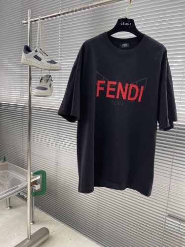fend 压胶恶魔之眼T恤 压胶立体有型 双层螺纹领口 肩部通肩压条 280克纯棉面料舒适透气 男女同款 码数：S-Xxl S码衣长73 胸围106 肩宽53