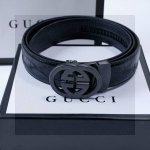 p100。古驰Gucci镂空自动按扣皮带 最火爆的款式 没有之一 好评无数 口碑爆棚 零售后 市面最高品质皮带 全部高清实拍图 质感自己看哈 扣头全部为钢扣 非