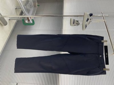 Bbr 25春夏男士直筒纯色简约透气休闲商务长裤，撤柜牛货，面料非常非常舒服，100%棉材质，入手真的太舒服了，而且带有微弹力非常好，商务休闲通勤款，日常上班或