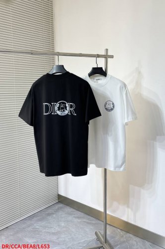 L653 Dr 迪奥Dio.R短袖T恤 面料：300克重双纱100%棉 罗纹：320克重索络纳1*1潮牌 工艺：进口机绣花Logo 尺码：M-3Xl 三标齐全