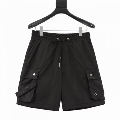 Louis Vuitton 路易威登 工装口袋满印老花短裤 原版开模。定制360G面料，材料做工细节均与专柜一致。口袋全幅Monogram 图案提花，细节版型做