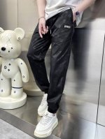官网原单货 可穿220斤 杜嘉班纳Dg 简约时尚 早春款休闲裤长裤卫裤松紧裤直筒裤九分裤身穿着非常舒适 低调不失奢华 穿出去非常有档次,裤型款式和裁剪亦无需多言