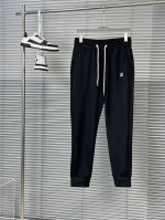 男士休闲裤上身效果非常好真正的大货订单 恰到好处的修身版型 上身效果非常好能很棒的体现男性修长体态 这种时装在明星中们时尚大咖们中出镜高 跟随潮流时尚打造自我的