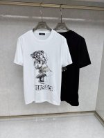 范思哲 2025Ss春夏最新款短袖T恤，手感柔软，穿着舒适，做工精细.上身效果无敌帅气，码数 M-3Xl