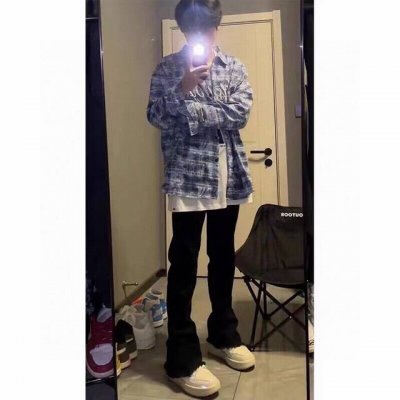 款号Xk2567 Fog美式复古Cleanfit毛边牛仔裤男春季高街Vibe潮牌黑色直筒微喇裤子，这款长直筒牛仔裤，不紧身却能上身自然显瘦，视觉打造大长腿，万年