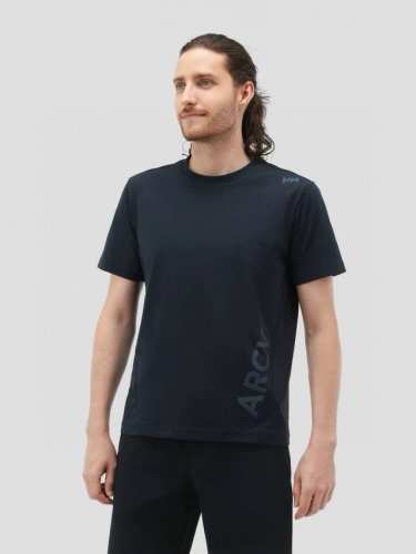 Helly Hansen Hh 夏新款情侣防晒凉感吸湿速干Logo圆领短袖T恤 线上700+ 定织Upf80户外防晒面料，手感带棉感！吸湿排汗！速干透气！自带凉
