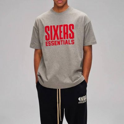 p70Fog-558# 球队联名Sixers X Fog Essentials联名费城76人队短袖单色 S-Xl