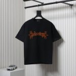 balenciaga 巴黎世家 25Ss 梵文字母植绒印花短袖面料采用定制240G 26支特滑双股精棉平纹高密无尘全棉布料。前幅高密度加厚，走线平整，代工品质，