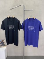 Madison Margiela梅森马吉拉独家专供最新时尚短袖。经典设计感与颜值爆棚的短袖 品质更是无法挑剔品控可以直接入手，不容过错的高端臻品！通过细节图片便