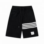 Thom Browne Ss新款针织短裤 定制面料采用威化布织法 提花针织工艺 版型紧致立体 4杠拼接 定制裤绳五金质感强 顺滑 上身舒适透气 凹凸有型的立体感