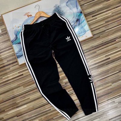 上新100 万针刺绣三叶草！夏季Adidas阿迪达斯三条杠情侣款男女同款休闲裤运动裤Ss夏季新款运动裤跑步健身速干男士长裤子青年宽松版型 整箱原单货！完美品质！