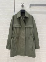 独家首发高端原单品质，Pr长期主义时髦穿搭！25S春夏新品 翻领夹克风衣外套！工装口袋个性时髦 ！独家定制纱洗牛津布竹节纹理 纯棉牛仔面料质感挺阔舒适！立体剪裁