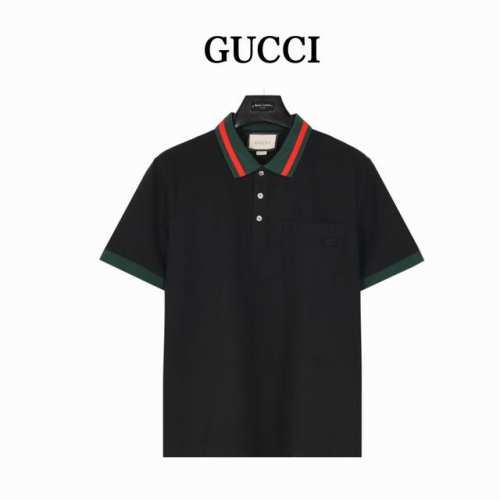 Gucci 古驰 G家彩条领短袖Polo衫 原版定制面料，领子定制红绿双色螺纹，拼接工艺。前幅口袋设计，精密小Logo品牌标识刺绣，袋口打枣。后领为横机定做扁机