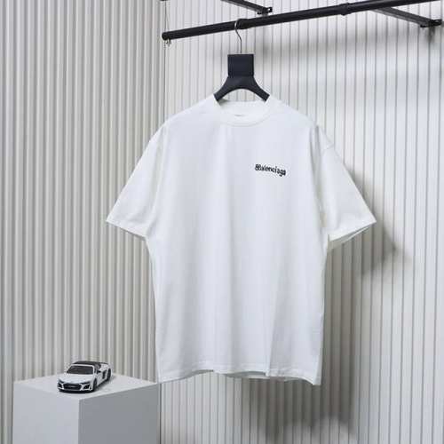 p180 Balenciaga巴黎世家Blcg 24Ss涂鸦小字母印花短袖T恤 官网同步Balenciaga巴黎世家涂鸦字母印花短袖T恤.简约百搭不挑人款.26