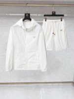 普拉达 2025夏季防晒衣短裤套装，海外专柜同步 轻薄高品质面料奢华高级定制 任何人都可以轻松驾驭，客供进口聚纤维面料 手软舒适有型 吸汗透气 ，外贸公司订单，