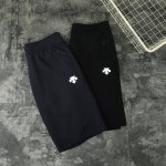 迪桑特纯棉短裤 为运动而生！“高颜迪桑特短裤 可供面料！柔软舒适 ，上身舒适透气！排汗速干，功能强大！专柜同步更新的款式！！立体修身裁剪，版型超级赞！！！裤子口