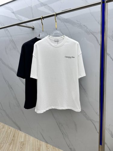 Christian Dior 迪奥 2025Fw春夏新品圆领打底外穿T恤 立体感Logo微廓形半袖 活性纯棉打底T恤 棉 手感面糯有骨感 柔而有韧性 工艺处理