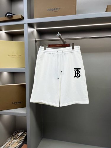 Bbr 巴宝莉 Tb立体印花专属标识棉质翻绒布宽松短裤 Bur首席创意总监 Riccardo Tisci 的限定系列来临 ：连卡佛柜台买手订单，凸显品牌标识的T
