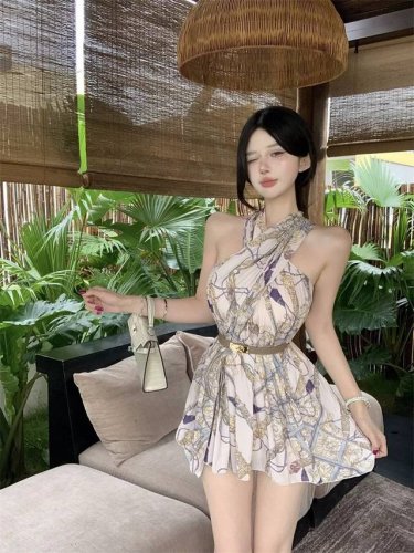 herme* 夏季印花雪纺压皱挂脖连衣裙露肩百褶短裙A字裙含腰带 3560Sml