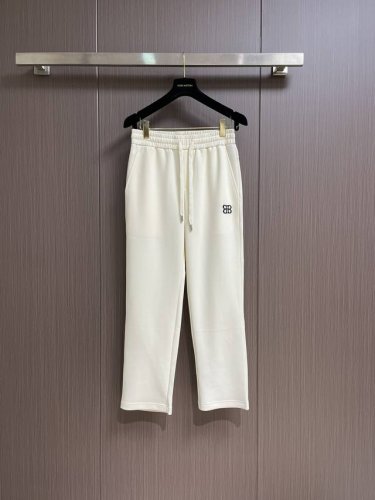 balenciaga 2025Ss早春新款直筒休闲卫裤，简约时尚新款定制面料，身穿手感舒适 低调不失奢华 非常有档次搭配裤脚渐变设计时尚高端 裤型款式和裁剪亦无