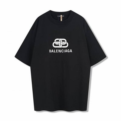 Blcg巴黎经典双环锁扣短袖 采用260G精梳棉面料 上身透气舒适 螺纹同染缸零色差 采用数码直喷工艺 Os版型 版型偏大 顶级版本 颜色:黑色 白色 码数Si