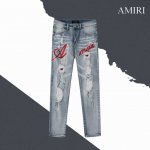 款号Sl62 Amiri 红色亮片破洞紧身牛仔裤顶级版本 男女同款 三标齐全 区别市场通货 随意对比 水洗裤身对花位剪裁缝纫 采用具有光泽感的丝光绣线 由意大利