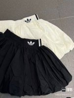 稳定货足 主推 品牌 : 三叶草 款号 : 3926裙子 尺码 : S- L 颜色 : 黑色 白色 面料 : 聚酯纤维