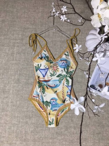 D&G杜嘉班纳 刺绣皇冠椰林叶子印花系结绑带肩弹力紧身衣连体泳衣 Smlx