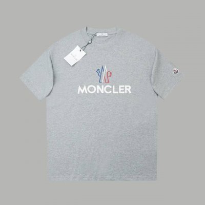 monc25Ss春夏新款 Logo刺绣皮标短袖 轻奢主义 男女日常通勤穿搭必备单品 正确版本 欢迎对比 详细特征 260克 % 纯棉双纱汗布面料 同缸定染特种加