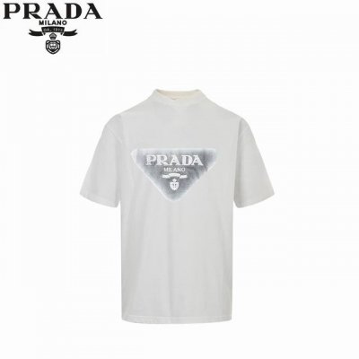 prada 普拉达 25Ss 特种中空刺绣短袖T恤 采用32支双纱 260克重面料 进口针织针梳棉进行制作，厚度适中，有垂感又有轮廓型，上身就是一个舒适！！对微