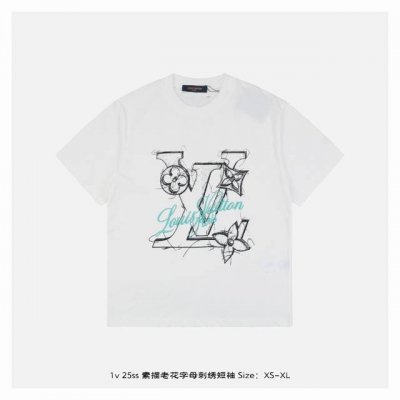 LV 25Ss 素描老花字母刺绣短袖 面料采用230克重精梳棉 定制32支1*1螺纹 成衣两遍水洗处理 面料舒适亲肤无异感 定制定染面料 纺织密度高 垂感佳 不
