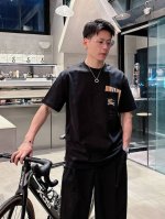 巴宝莉 2025春夏新款男女同款短袖T恤 定制专属纯棉面料 定制原版工艺螺纹 胸前重工字母Logo工艺设计 简约大方 从容百搭 档次极高 完美融入时尚还有风情感