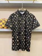 Lv路易威登 2025官方春夏新款 男士翻领短袖Polo衫，精致Logo印花，高端主线系列，进口丝光棉面料，面料属性皆为上乘，缔造出独一无二的面料类型。质感一流