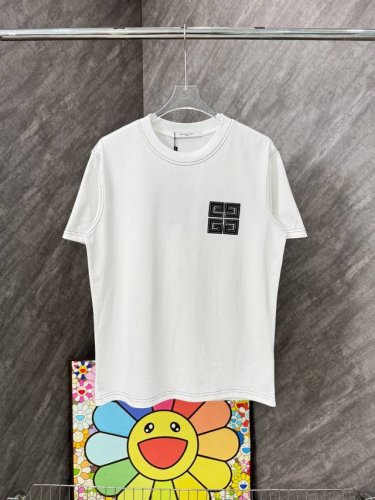 纪梵希小标反差烧花刺绣圆领短袖 Givenchy 官网Zp同步新款T恤 面料采用32支双纱280克高克重纯棉面料 同缸定织定染原版同色螺纹 进口机器刺绣烧花刺绣