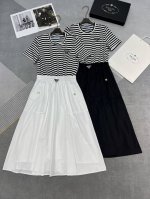 高品质prada* 25Ss新款连衣裙 条纹拼接设计 收腰显瘦 经典三角标 高品质 两色三码Sml