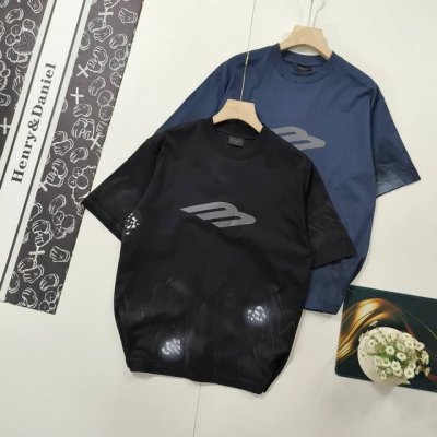 尺码Xs-L 高端定制 Balenciaga 巴黎世家2025夏季新品正面3B泥巴手绘磨烂水洗做旧短袖T恤男女同款 本市场No.1的质量 真正天花板品质 全部原