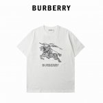 burberry 巴宝莉 骑士战马刺绣短袖 面料采用240克双纱纯棉面料+2X2配套螺纹 订染颜色后整蚀毛处理 对照原版做丝滑超柔处理 布面肌理股线清晰明显 垂