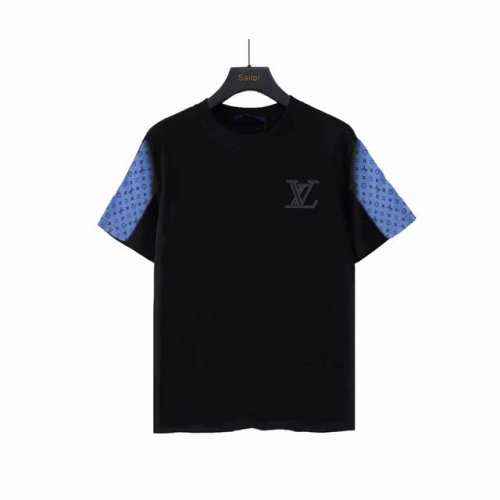 实拍细节图+细节图 Louis Vuitton 路易威登 老花肩膀短袖 对色定染面料，超精细平网印花工艺，采用细致纱网材质做网板，定染纯棉面料，更加体现图案逼真