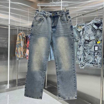 Lv 路易 25新品 后口袋字母Logo压硅胶牛仔裤！特定最新品牌皮标 重磅单品~私渠稀有臻品 客供五金辅料 进口客供定织牛仔棉布面料,时尚又个性 超级百搭好看