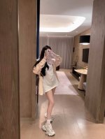 l* 刺绣满天星牛仔衬衫 超轻爽的配色 重工减龄 版型超显瘦 换季必备单品 重工烫钻系列 超好看