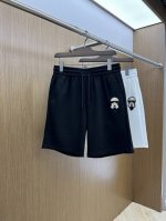fd 2540春夏新款男士休闲短裤 高端货简洁时尚大方 定制原版进口面料 简洁利落又清爽 品质做工细节经得起任何形式检验简约大方百搭款 上身优雅帅气，焕然一新的