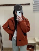 Descente 迪桑特多拉链防风防水户外情侣冲锋衣夹克外套 '' 高品质的货！喜欢的千万别错过。贸易公司出口订单货，迪桑特冲锋衣防水夹克外套 这批货贸易公司那