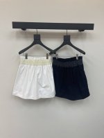 herme*2025新品上架 打揽压褶半裙 定制Yb斜纹全棉材质 质感高级 立体有型 高腰弹力半裙 腰间打揽褶皱设计 加大弹性包容身材 同时丰富色彩和设计层次