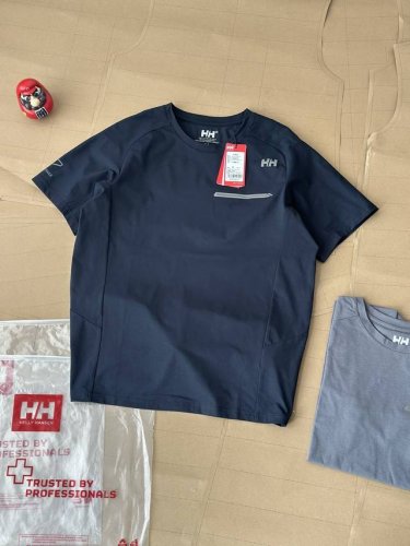 helly Hansen Hh海丽汉森 25夏新男款Hp防晒速干凉感透气立体版型圆领短袖T恤 随意对比专柜做工版型，混卖级别！ 专柜款号：Hc5Msts49M