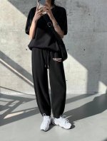 110 balenciaga巴黎世家可乐波浪宽松运动卫裤束脚裤休闲裤子 ｜无敌版型｜｜男女同款｜ 面料采用超高品质华棉/最大的优点就是亲肤性跟保形性好 顶级面料