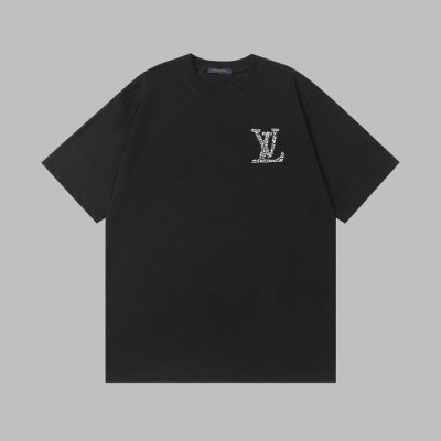 上新 高品质9189# Louis Vuitton Lv 新款 珍珠烫钻字母Logo短袖，独特设计，每颗珍珠、每粒水钻都排列整齐，牢固不易脱落，光泽度拉满，走到